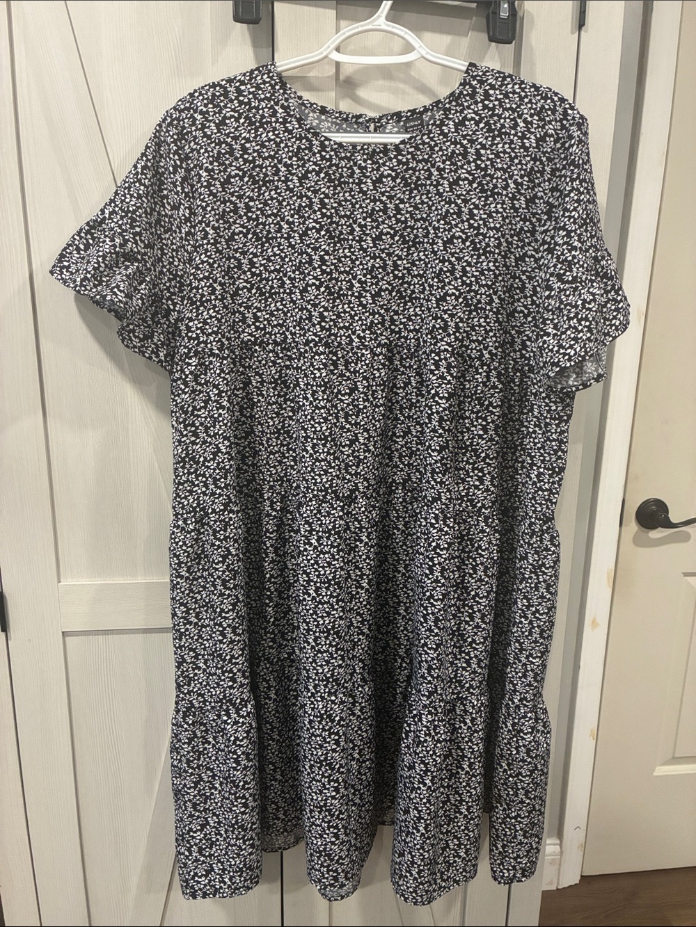 Black Floral Tiered Midi Dress with Short Sleeves